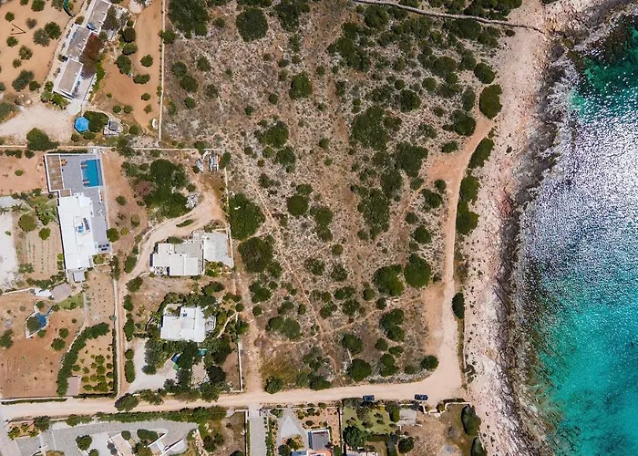 Azzuro On Faragas Villa