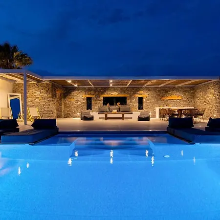 Azzuro On Faragas Villa