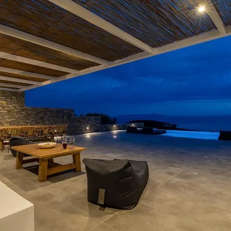 Azzuro On Faragas Alikí