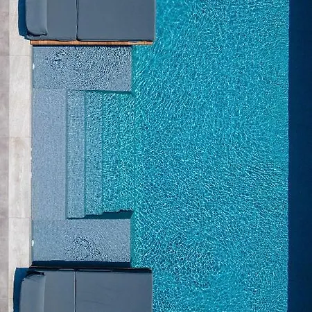 Villa Azzuro On Faragas *