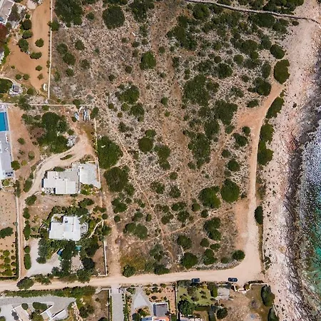 Azzuro On Faragas Villa