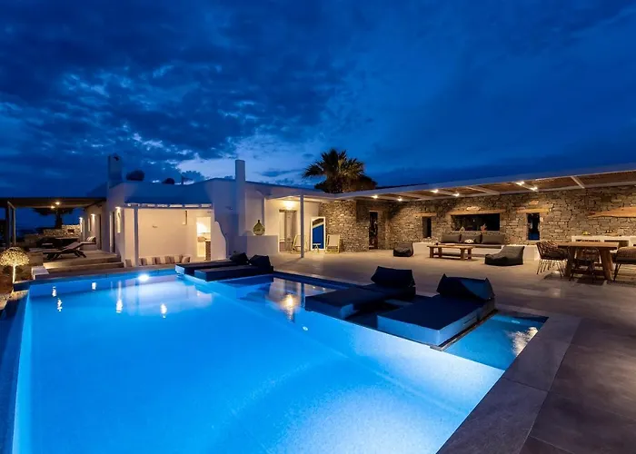 Azzuro On Faragas Villa